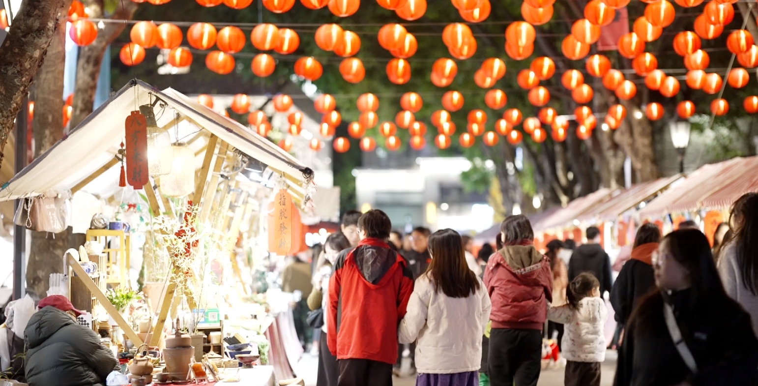 夜游祖廟。受訪者供圖